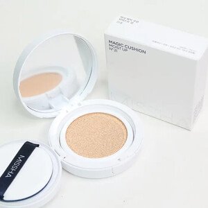 Missha Magic Cushion Moist Up č. 21 Svetlo béžová 15 g