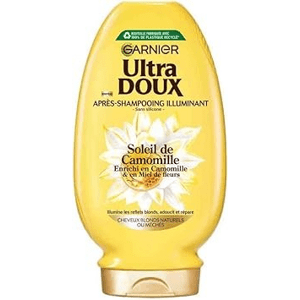 Garnier - Ultra jemný rozjasňujúci kondicionér pre prirodzené alebo melírované blond vlasy- harmančekový a kvetový med 250ml