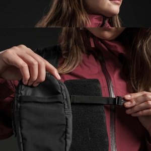 Matador Speed ​​Stash - univerzálne vrecko na batoh Farba: Čierna prídavné vrecko na popruh batohu